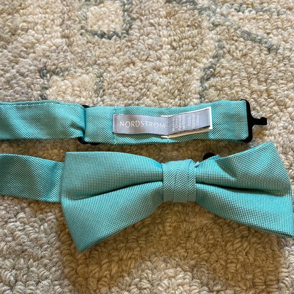 Nordstrom Bow Tie Kida